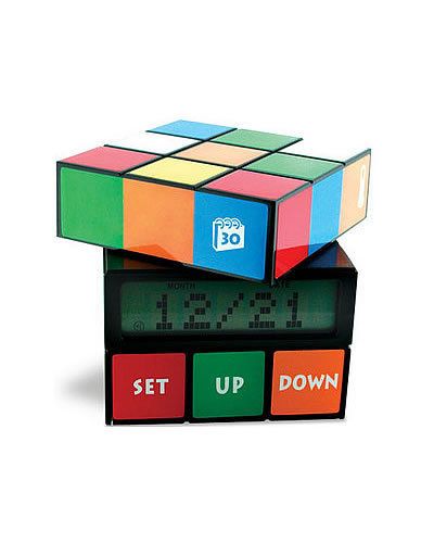 Green, Colorfulness, Red, Rectangle, Puzzle, Toy, Square, Parallel, Mechanical puzzle, Rubik's cube, 