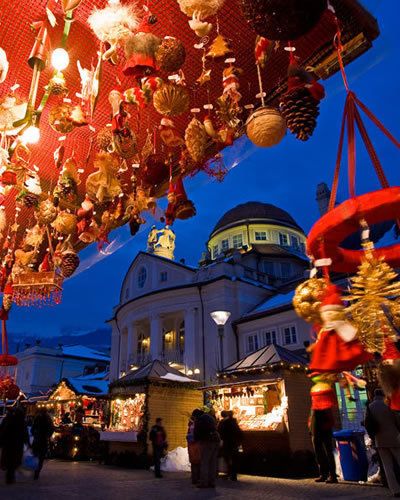 Lighting, Public space, Holiday, Tradition, Pedestrian, Decoration, Festival, Christmas, Light fixture, Ornament, 