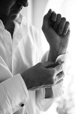 Finger, Sleeve, Joint, Wrist, White, Collar, Gesture, Monochrome, Monochrome photography, Thumb, 