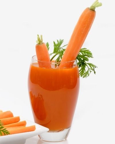Carrot, Produce, Root vegetable, Orange, Food, Liquid, Baby carrot, Ingredient, Natural foods, Vegetable, 