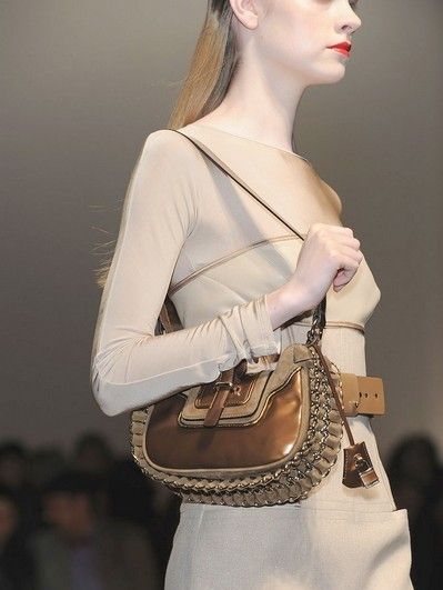 Brown, Shoulder, Bag, Joint, Fashion accessory, Style, Luggage and bags, Shoulder bag, Fashion, Beige, 
