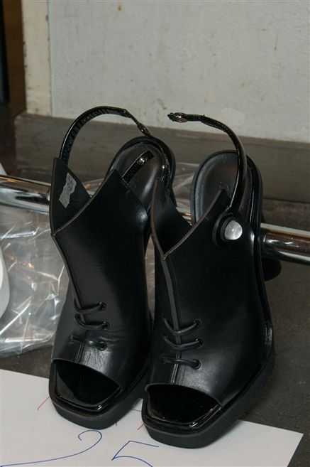 Footwear, Product, Shoe, Black, Grey, Leather, Material property, Synthetic rubber, Still life photography, Dress shoe, 