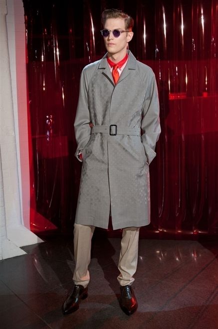 Coat, Collar, Sleeve, Shoe, Dress shirt, Trousers, Red, Outerwear, Standing, Sunglasses, 
