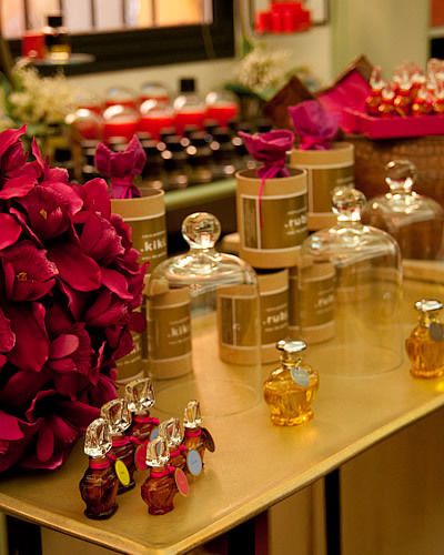 Petal, Oil, Interior design, Perfume, Cut flowers, Bottle, Bouquet, Mustard oil, Flower Arranging, Centrepiece, 