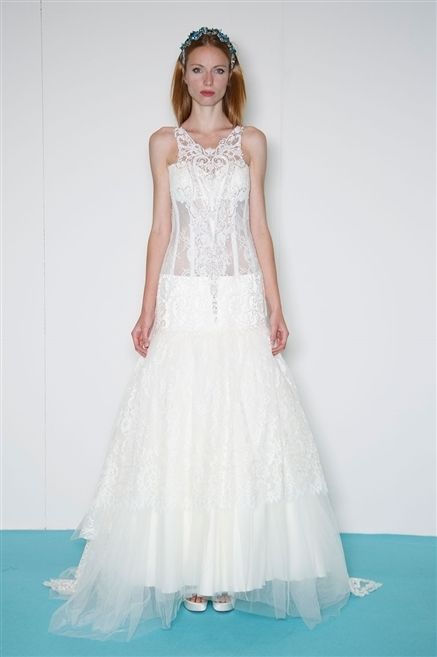 Clothing, Dress, Shoulder, Bridal clothing, Textile, Photograph, Joint, White, Flooring, Wedding dress, 