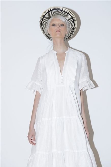 Sleeve, Shoulder, Standing, Hat, Dress, Headgear, Beige, One-piece garment, Day dress, Sun hat, 