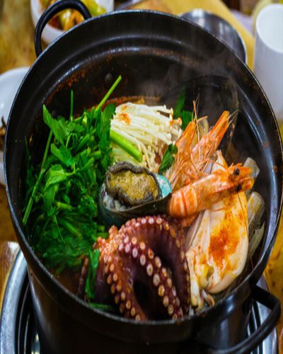 Food, Ingredient, Cuisine, Seafood, Recipe, Serveware, Dish, Marine invertebrates, Bowl, Cooking, 