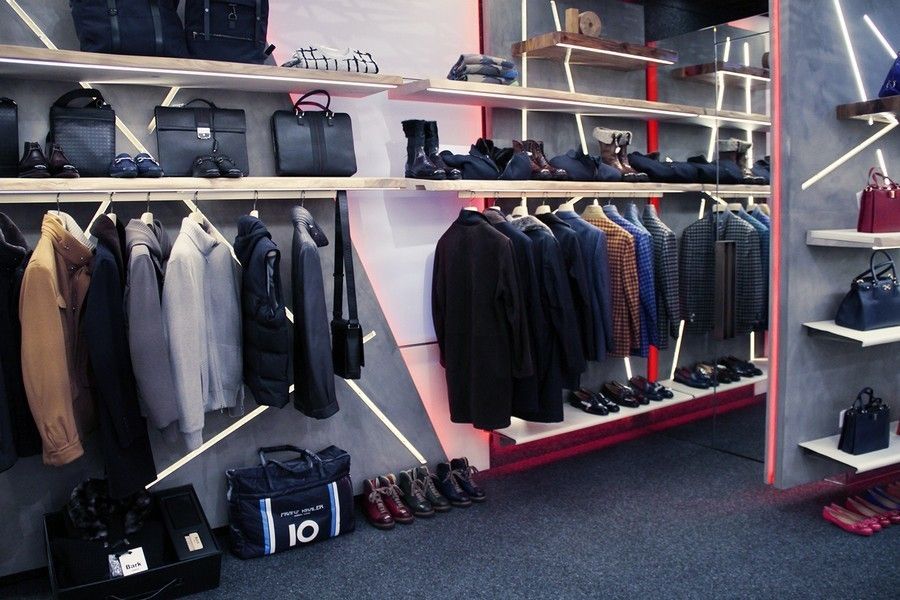 Room, Shelf, Shelving, Clothes hanger, Fashion, Collection, Outlet store, Baggage, Closet, Retail, 