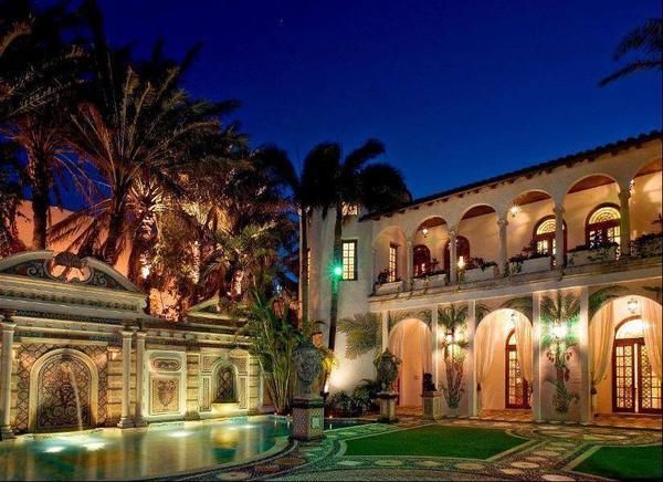 Night, Real estate, Arecales, Majorelle blue, Arch, Villa, Hacienda, Palm tree, Mansion, Courtyard, 