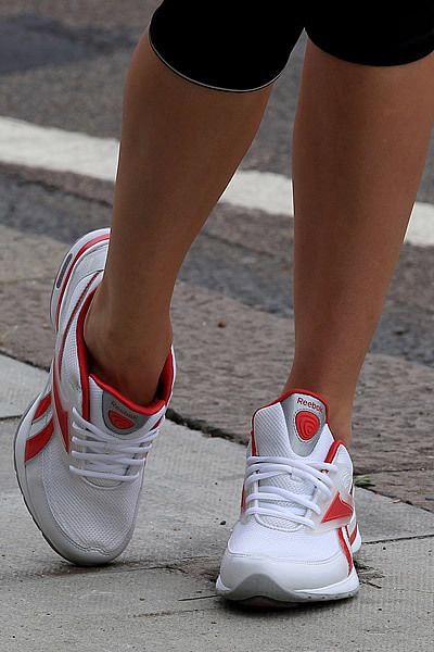 Footwear, Human leg, Shoe, Red, Joint, White, Athletic shoe, Carmine, Fashion, Black, 