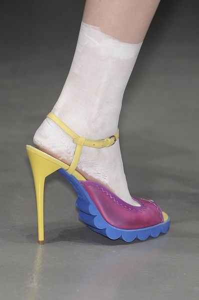 Human leg, Joint, High heels, Pink, Purple, Fashion, Sandal, Foot, Basic pump, Ankle, 