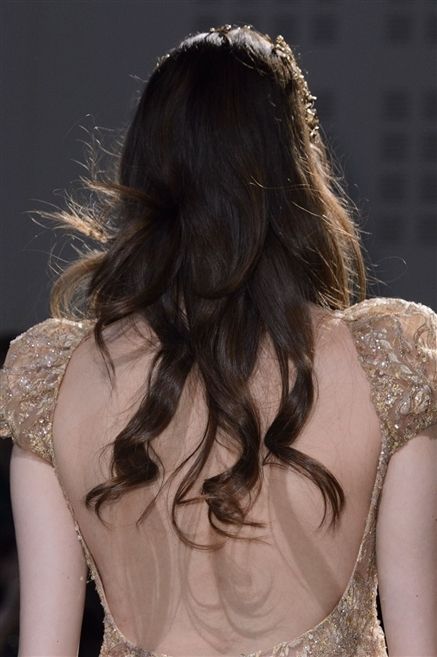 Clothing, Hairstyle, Shoulder, Style, Back, Long hair, Beauty, Brown hair, Day dress, Body jewelry, 