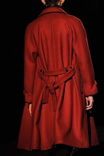 Sleeve, Textile, Outerwear, Standing, Red, Coat, Costume design, Overcoat, Fashion, Uniform, 