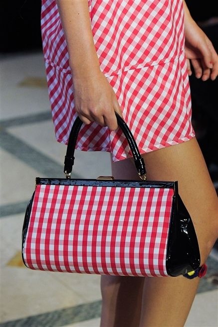Pattern, Bag, Red, Textile, Wrist, Style, Fashion, Carmine, Nail, Shoulder bag, 