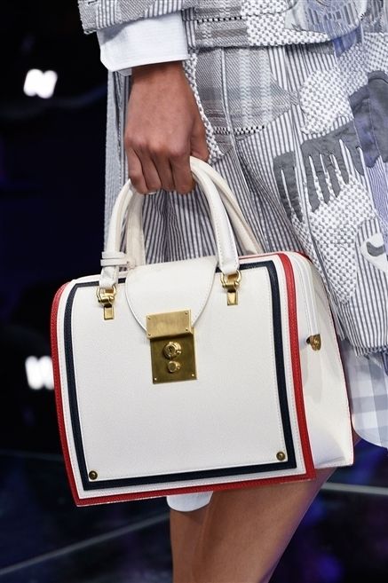Bag, Joint, White, Red, Style, Pattern, Shoulder bag, Luggage and bags, Fashion, Street fashion, 