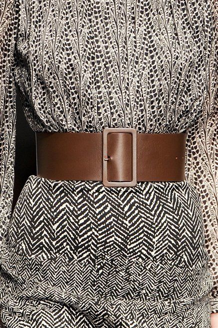 Brown, Textile, Bag, Style, Pattern, Belt buckle, Tan, Leather, Shoulder bag, Beige, 