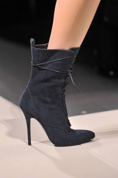 Footwear, Joint, Shoe, High heels, Fashion, Black, Leather, Boot, Fashion design, Silver, 