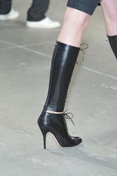 Human leg, Joint, Boot, Fashion, Black, Leather, Knee-high boot, Sock, Fashion design, Ankle, 