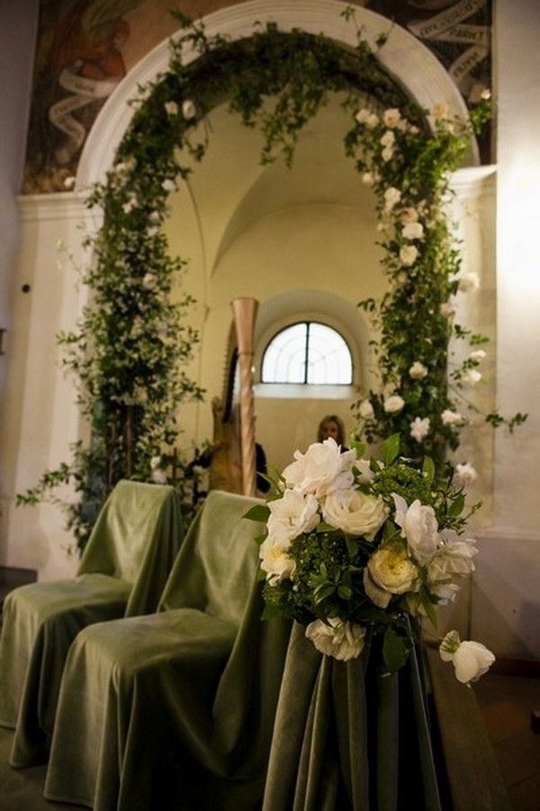 Petal, Bouquet, Flower, Arch, Tablecloth, Floristry, Interior design, Flower Arranging, Cut flowers, Linens, 