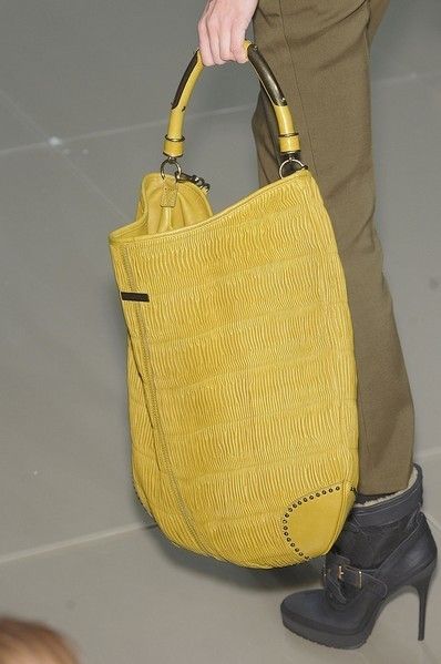 Brown, Yellow, Product, Bag, Style, Fashion, Shoulder bag, Black, Luggage and bags, Beige, 