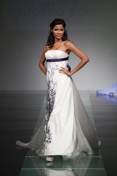Clothing, Bridal clothing, Shoulder, Dress, Textile, Joint, Gown, Formal wear, Strapless dress, Style, 