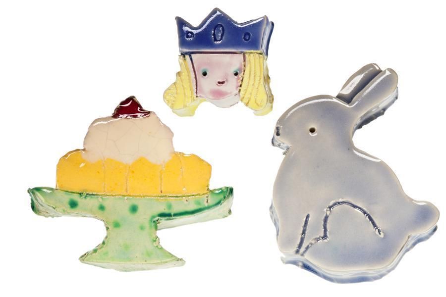 Food, Ingredient, Dessert, Cake, Baked goods, Costume accessory, Sweetness, Cuisine, Rabbits and Hares, Cake decorating, 