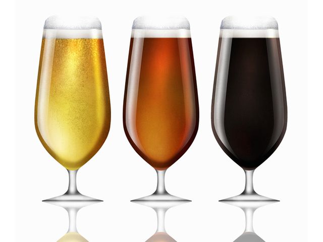Beer, Glass, Drink, Yellow, Liquid, Barware, Alcoholic beverage, Stemware, Beer glass, Alcohol, 