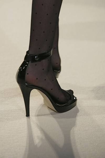 Footwear, High heels, Joint, Style, Sandal, Basic pump, Beige, Court shoe, Foot, Bridal shoe, 