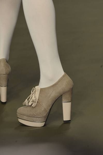 Human leg, Joint, High heels, Fashion, Foot, Grey, Tan, Beige, Close-up, Ankle, 