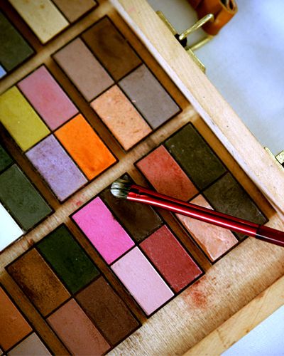 Colorfulness, Amber, Tints and shades, Purple, Rectangle, Tan, Square, Wood stain, Symmetry, Triangle, 