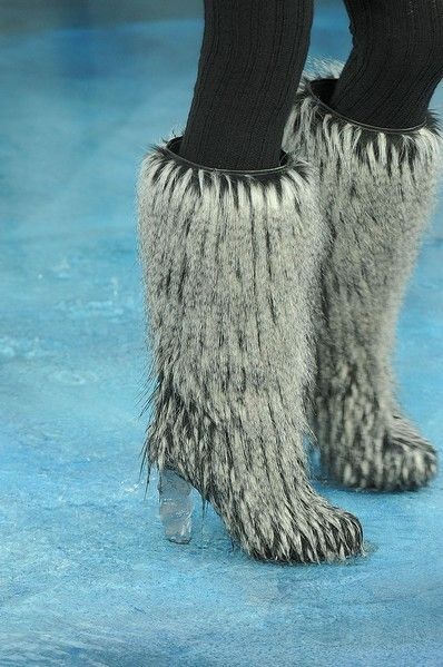 Textile, Fur, Sock, Ankle, Foot, Tail, 