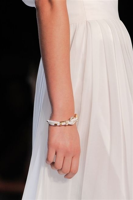 Finger, Joint, White, Wrist, Bridal accessory, Style, Elbow, Nail, Jewellery, Fashion accessory, 