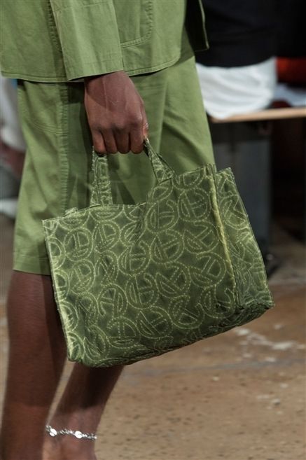 Green, Bag, Textile, Style, Pattern, Fashion accessory, Luggage and bags, Shoulder bag, Fashion, Khaki, 