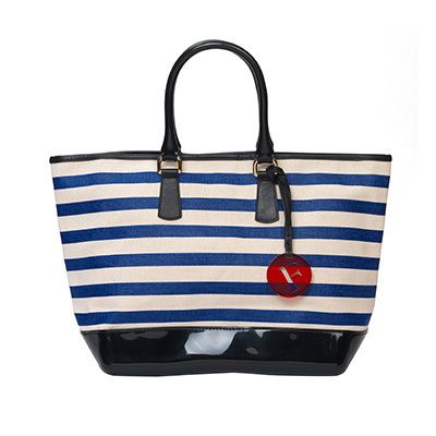 Product, Bag, White, Fashion accessory, Style, Luggage and bags, Shoulder bag, Fashion, Azure, Black, 