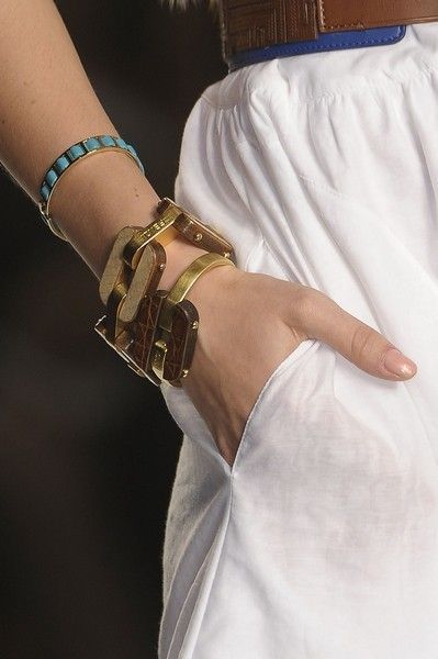 Finger, Wrist, Joint, Fashion accessory, Style, Pattern, Fashion, Metal, Bracelet, Body jewelry, 