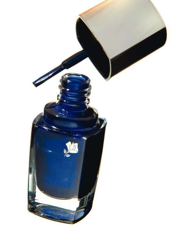 Liquid, Fluid, Blue, Product, Bottle, Perfume, Drinkware, Glass bottle, Glass, Azure, 