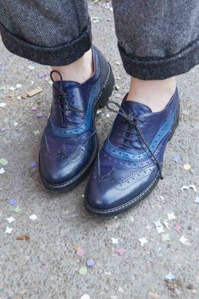 Footwear, Blue, Textile, Purple, Human leg, Style, Denim, Violet, Electric blue, Lavender, 