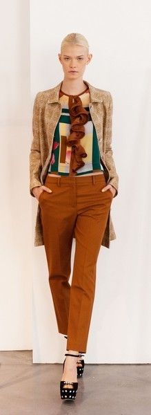 Brown, Yellow, Sleeve, Collar, Textile, Standing, Joint, Style, Orange, Khaki, 
