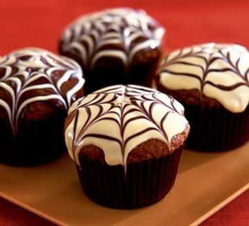 Food, Sweetness, Cuisine, Dessert, Baked goods, Confectionery, Ingredient, Cupcake, Baking cup, Chocolate, 
