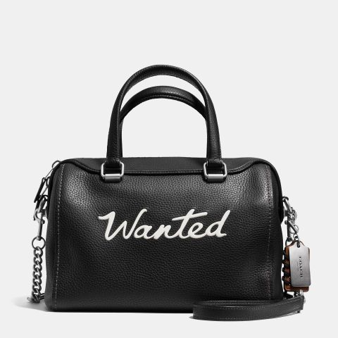 Product, Bag, White, Style, Fashion accessory, Luggage and bags, Font, Beauty, Shoulder bag, Fashion, 