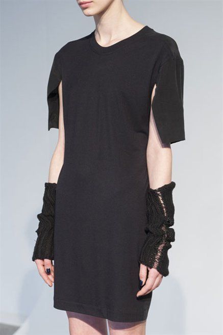 Sleeve, Shoulder, Joint, Standing, Style, Dress, Elbow, Fashion, Neck, Black, 