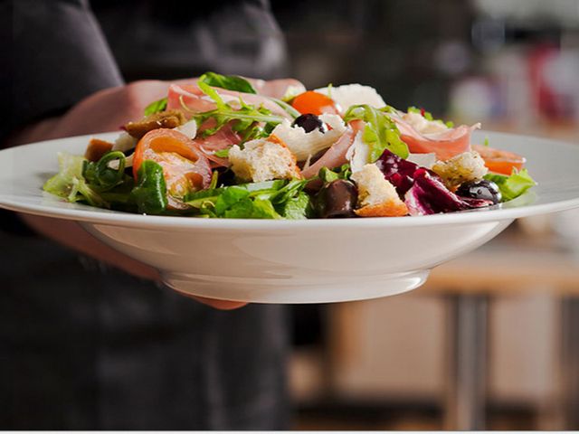 Food, Cuisine, Salad, Ingredient, Leaf vegetable, Vegetable, Tableware, Dish, Recipe, Produce, 