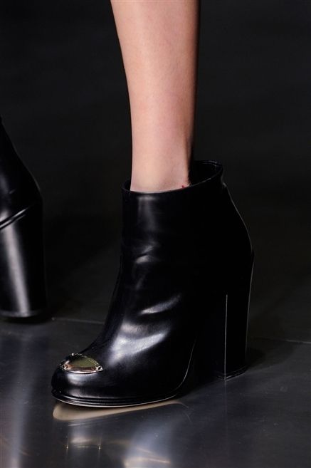 Shoe, Leather, Fashion, Black, Boot, Silver, Fashion design, Dress shoe, Synthetic rubber, 