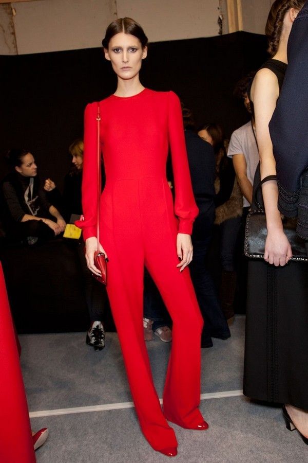 Leg, Human body, Trousers, Shoulder, Joint, Outerwear, Red, Style, Waist, Dress, 