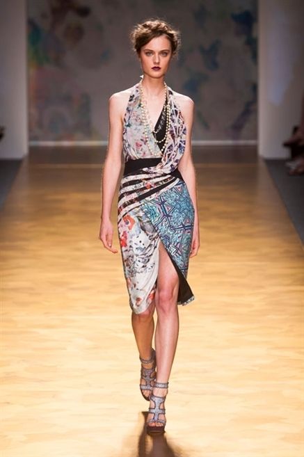 Brown, Fashion show, Shoulder, Joint, Runway, Floor, Flooring, Waist, Style, Fashion model, 