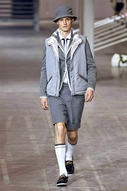 Clothing, Hat, Sleeve, Outerwear, White, Style, Street fashion, Fashion show, Shorts, Stairs, 