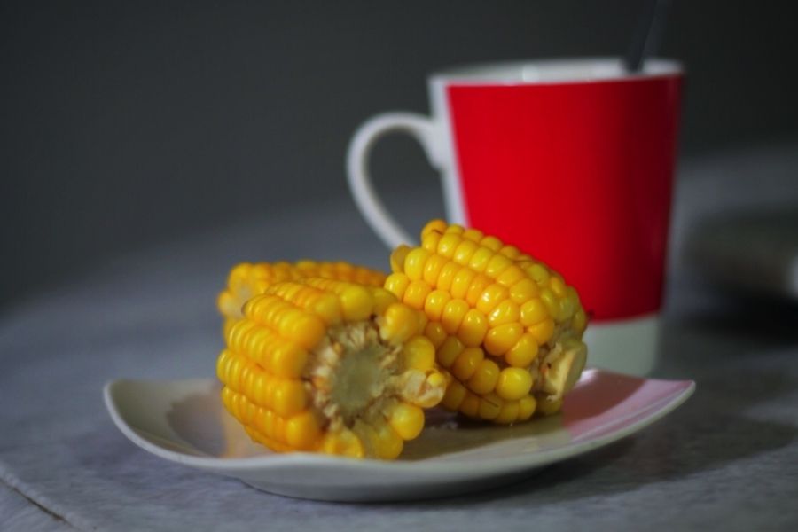 Corn kernels, Corn, Serveware, Food, Cup, Ingredient, Drinkware, Sweet corn, Produce, Dishware, 