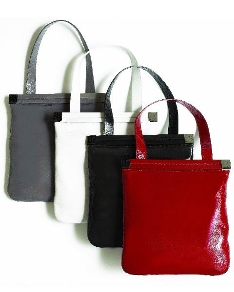 Product, Red, Style, Carmine, Bag, Material property, Coquelicot, Leather, Shoulder bag, Strap, 