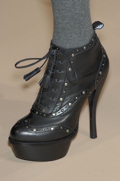 Footwear, Shoe, Boot, Fashion, High heels, Black, Leather, Beige, Material property, Fashion design, 