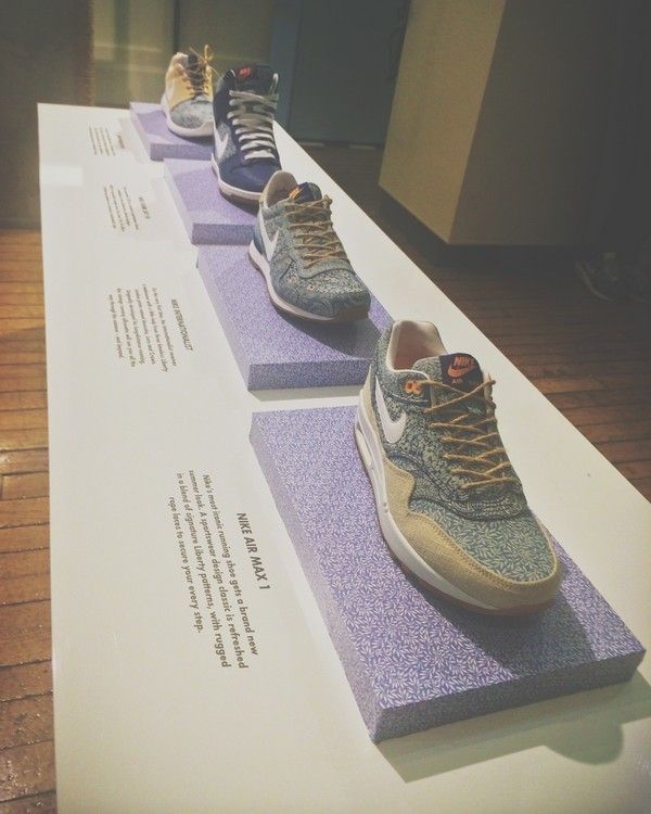 Shoe, Purple, Athletic shoe, Lavender, Violet, Sneakers, Running shoe, Hardwood, Grey, Walking shoe, 